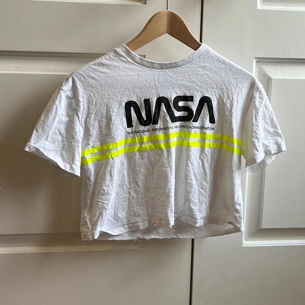 H&M NASA Cropped Tee - Picture 2 of 5